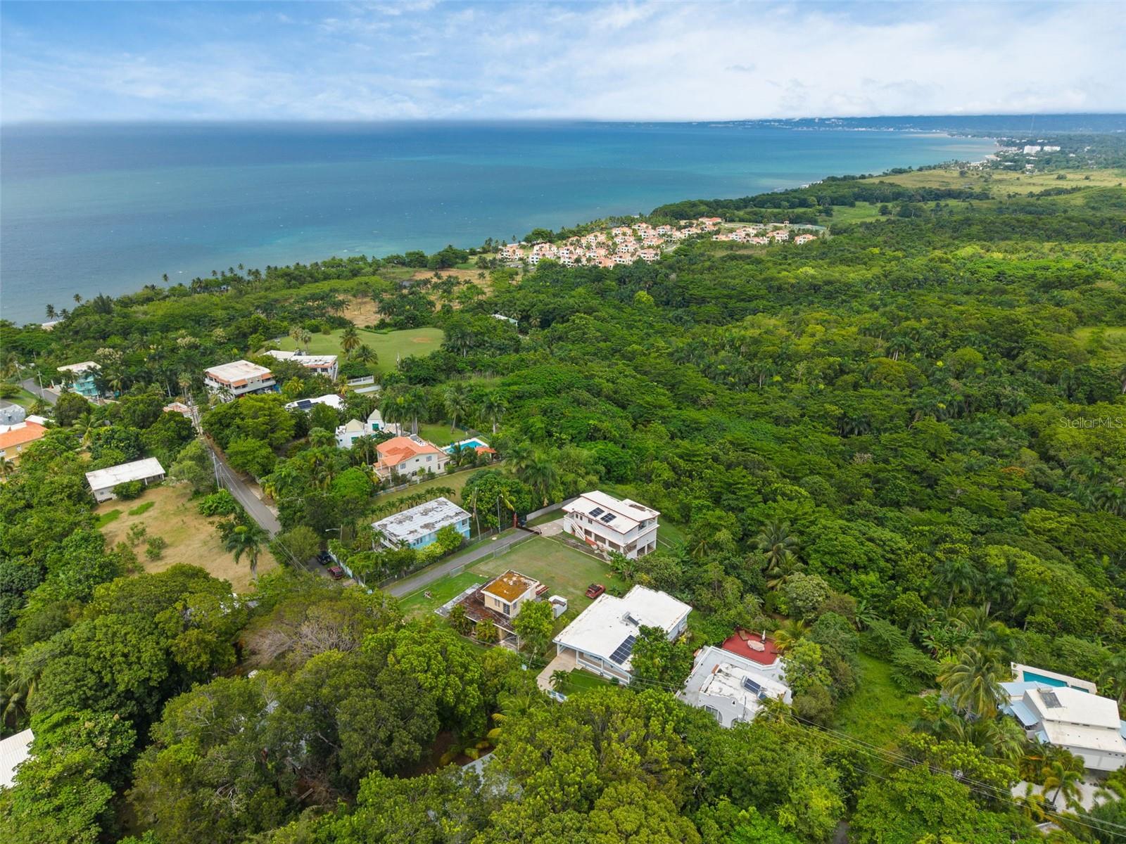 Pr-413 Km 4.7 Int Calle Miramar Bo Puntas Property Photo 42