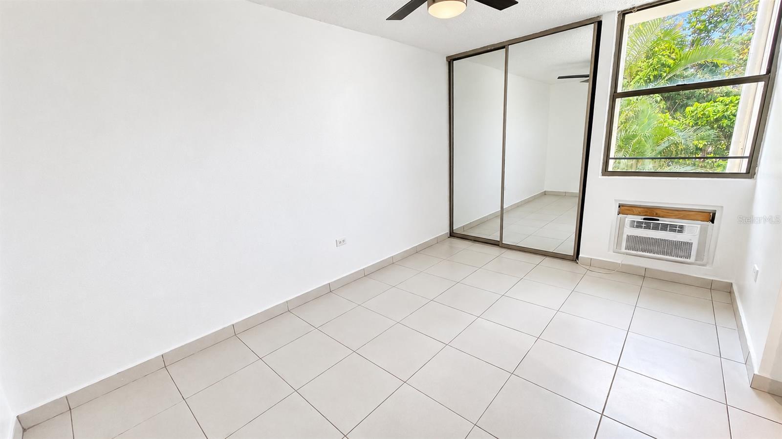 199 Las Cumbres #208 Property Photo 7