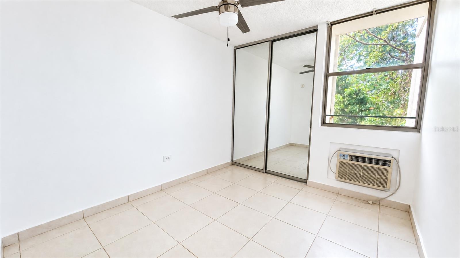 199 Las Cumbres #208 Property Photo 10