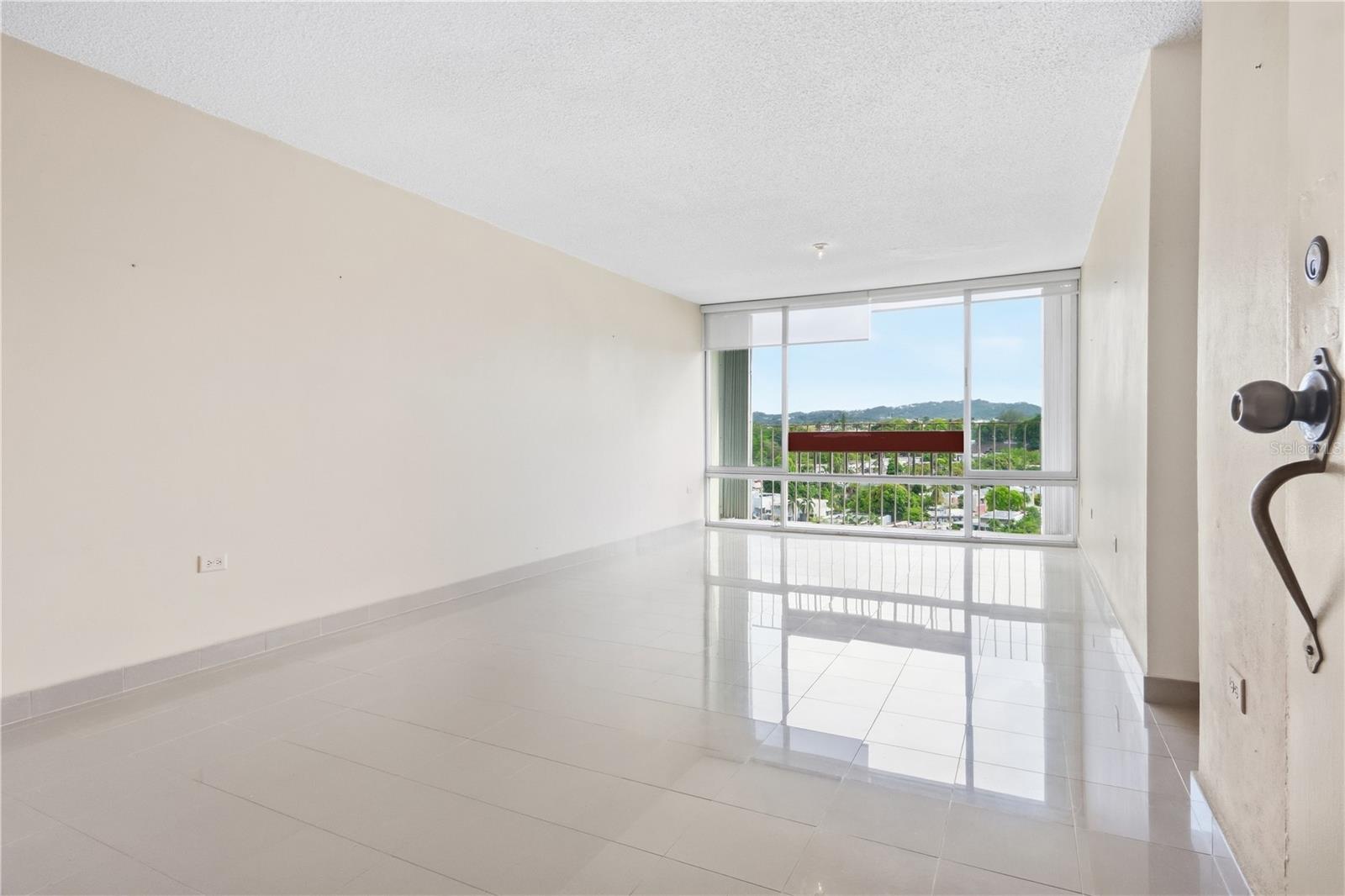 El Señorial Apt 905 Cond Villas Del Señorial #1 Property Photo 2