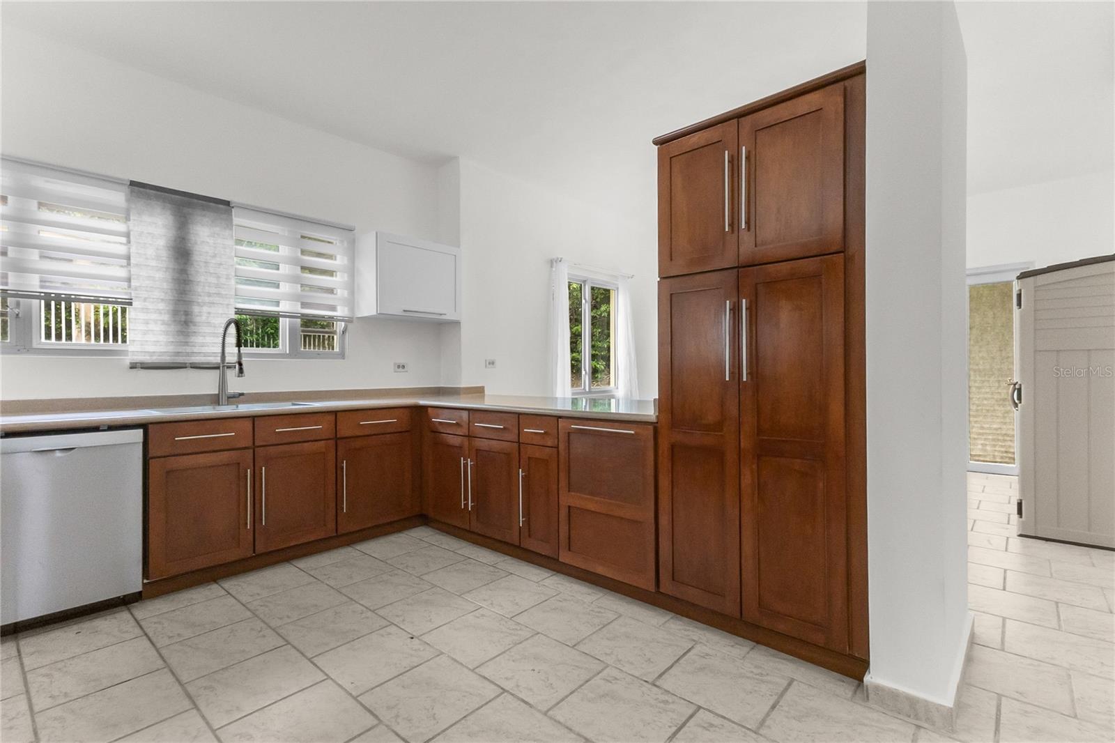 B31 Sunset Property Photo 7