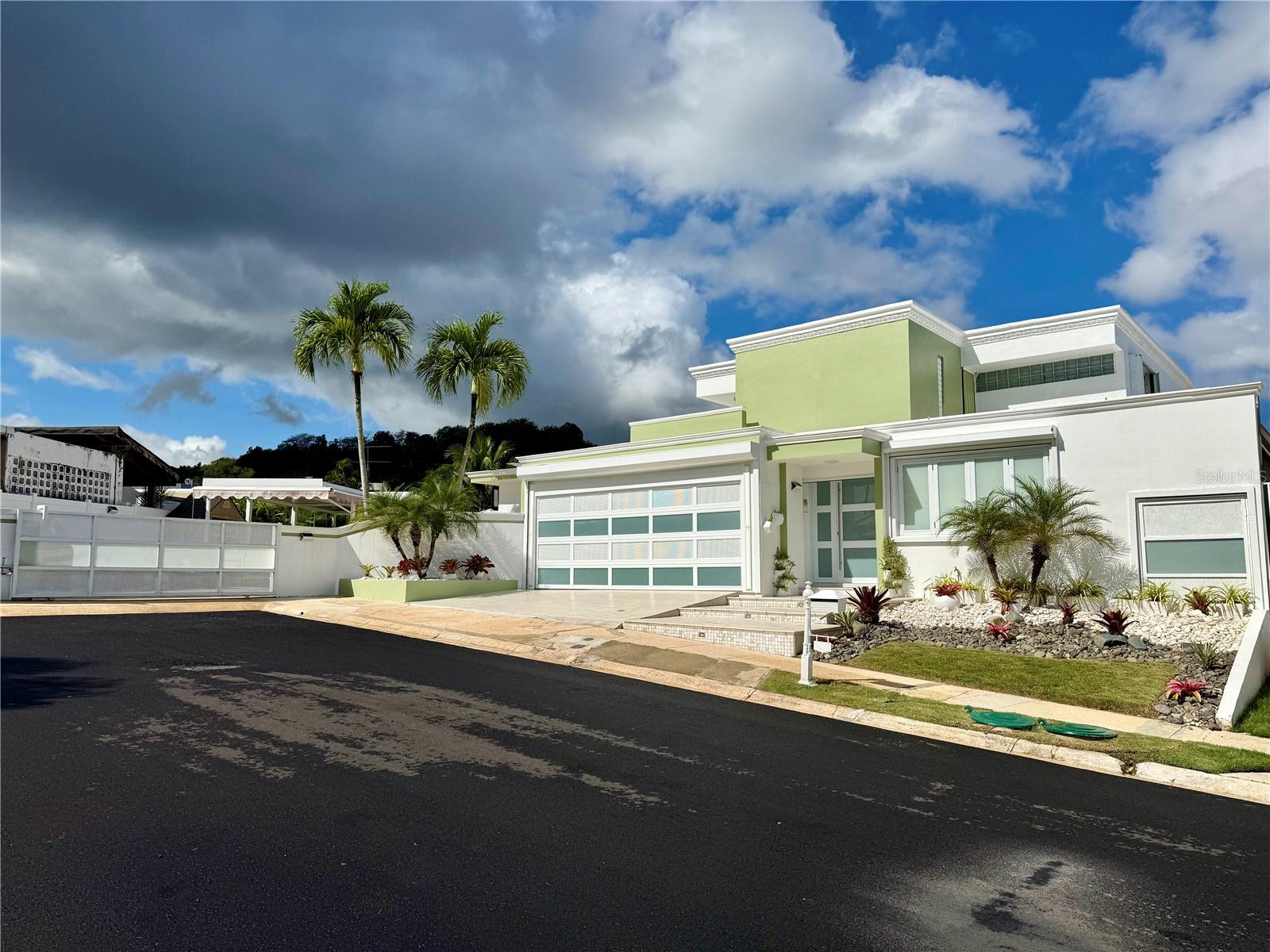 Mansiones Reales Felipe Primero #e1 Property Photo 1