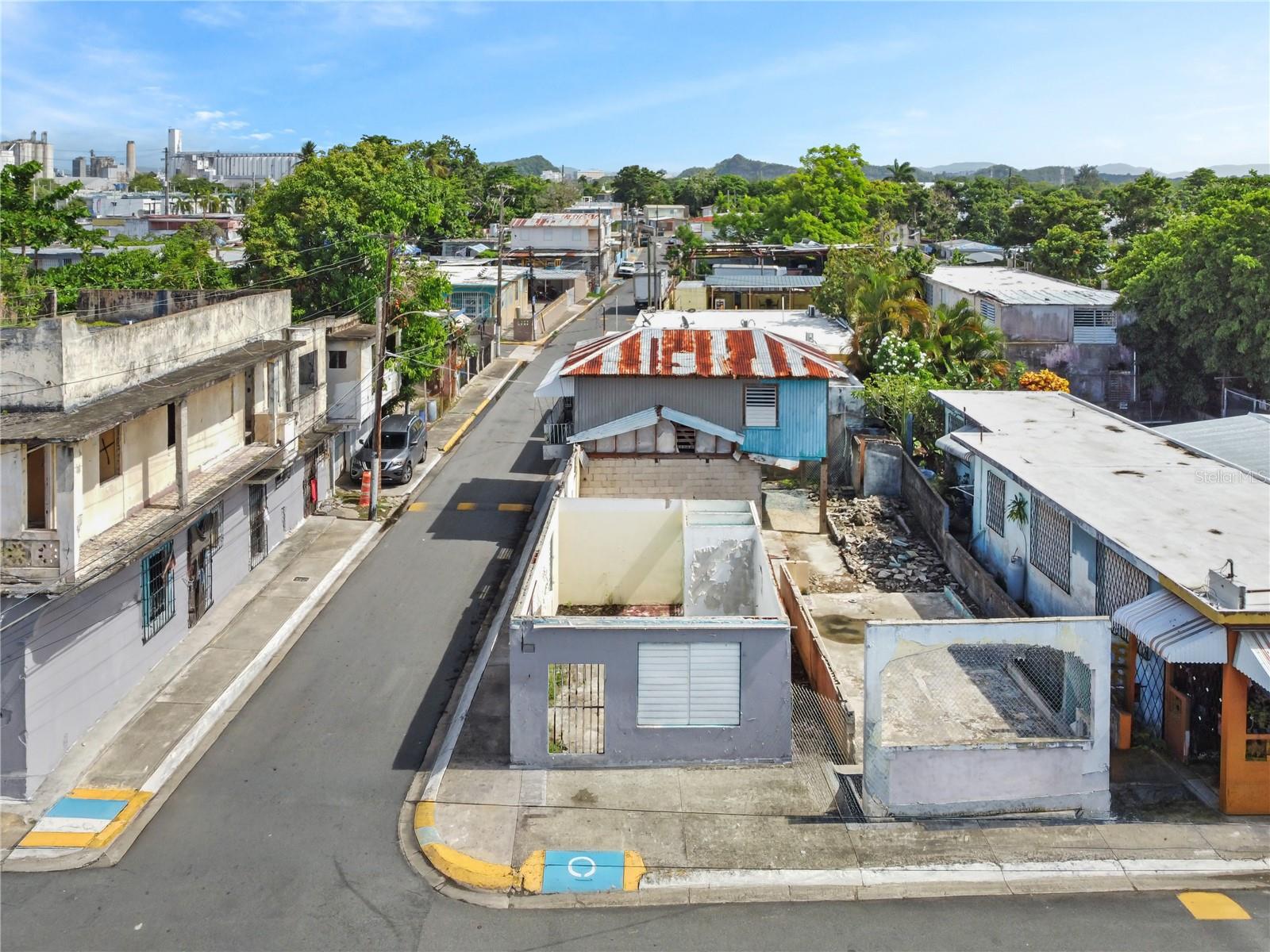 20 Amparo Property Photo 1
