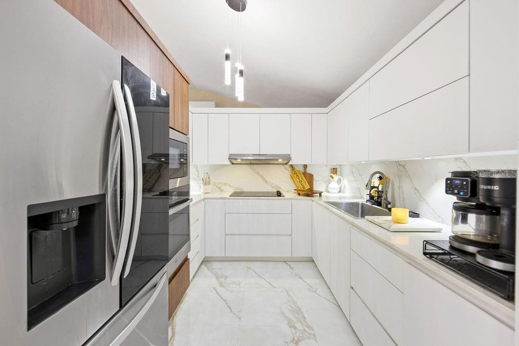 26 Plaza 3 Property Photo 13