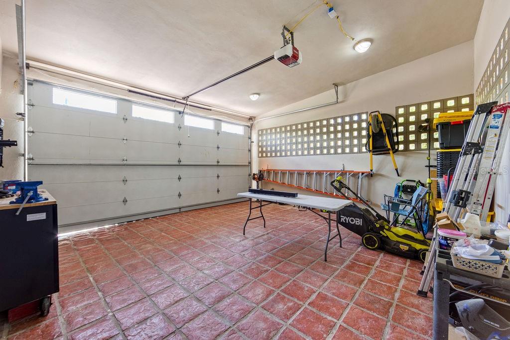 26 Plaza 3 Property Photo 34