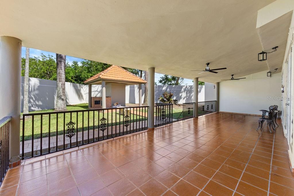 26 Plaza 3 Property Photo 37