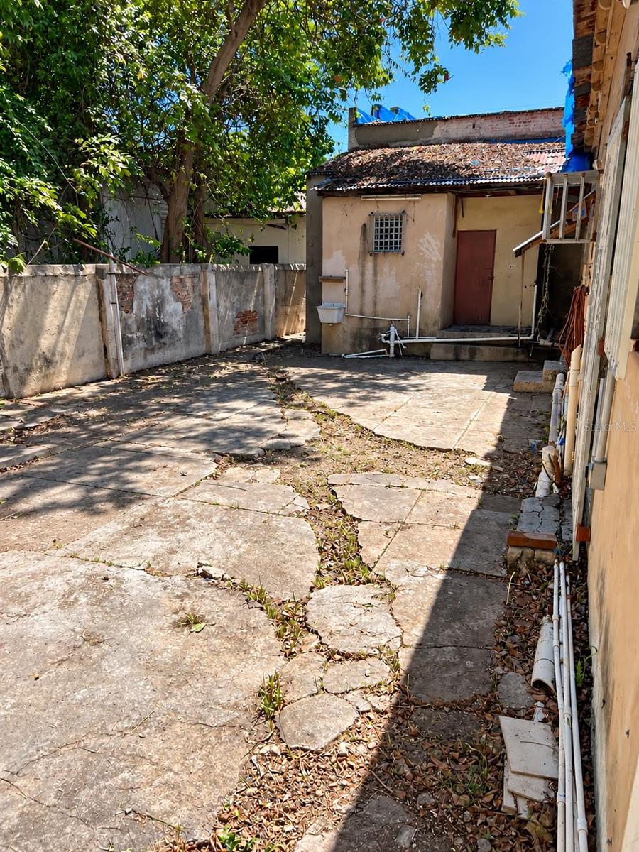 #139 Calle Sol Esquina Progreso Property Photo 10