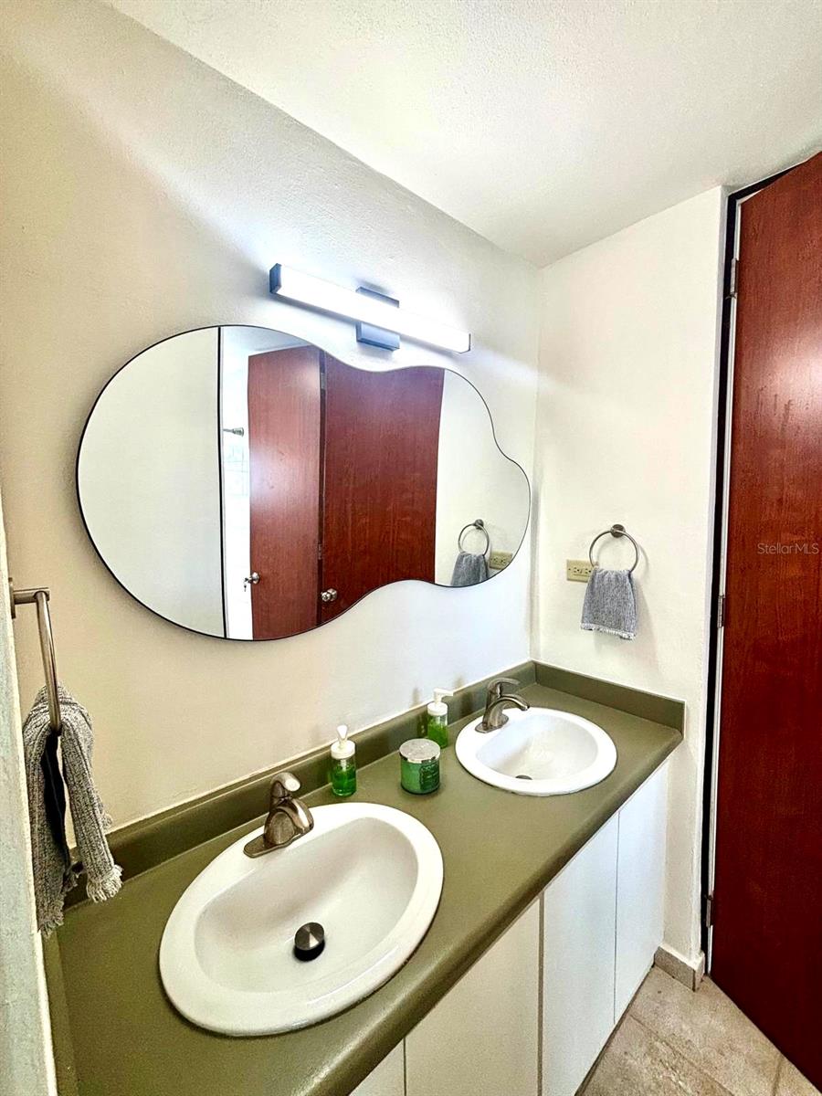 Urb Evergreen 1 Townhouse Property Photo 5