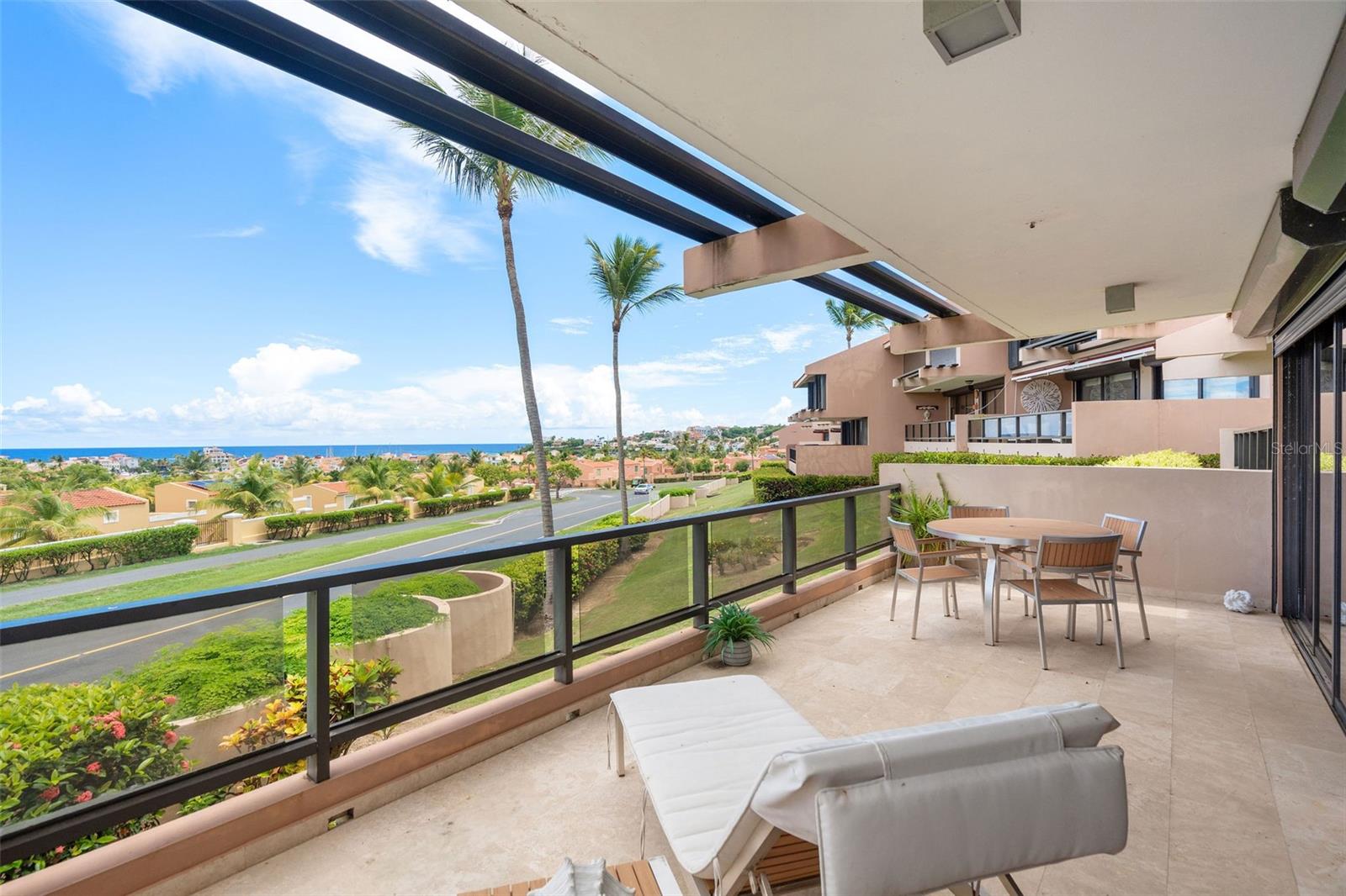 170 PALMAS DR #C3 Property Photo 1