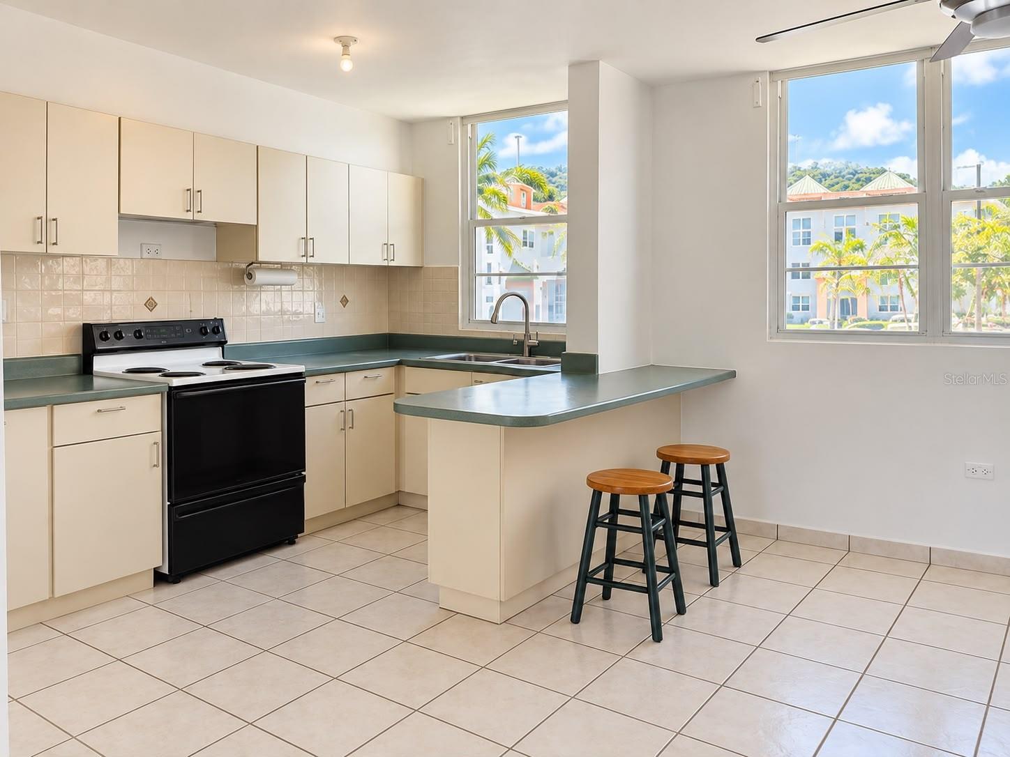 Cond La Loma Carr.183 Velere #o-104 Property Photo 5