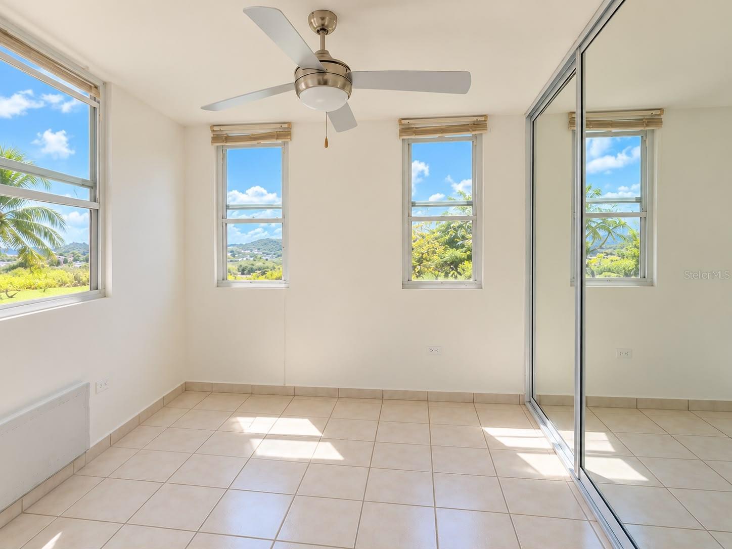 Cond La Loma Carr.183 Velere #o-104 Property Photo 7