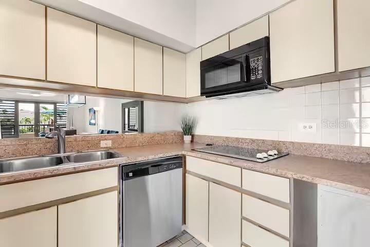 180 Candelero Drive #63 Property Photo 10