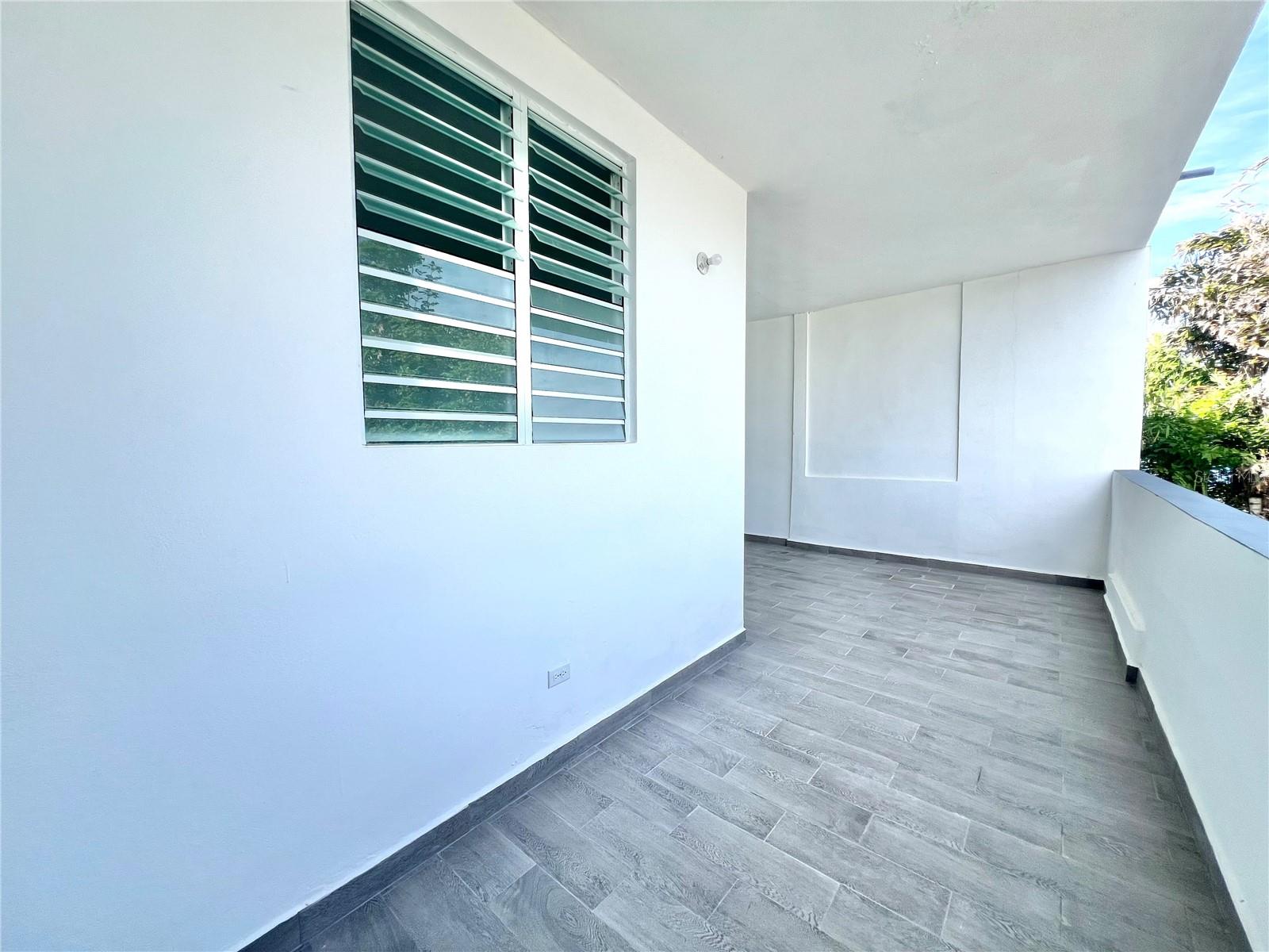 7 Jr Property Photo 3