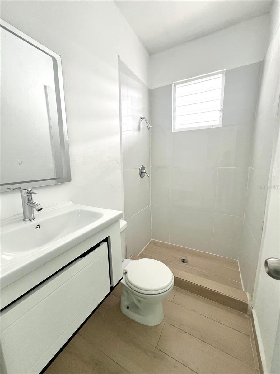 7 Jr Property Photo 5