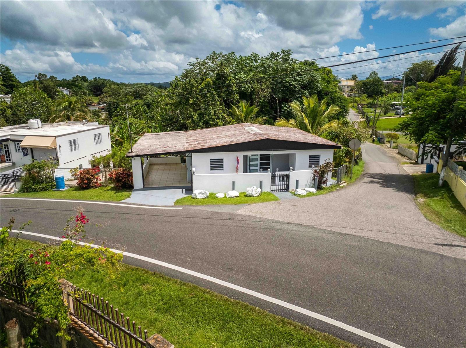 Carretera 454 H5.k6, Barrio Callejones Property Photo 1