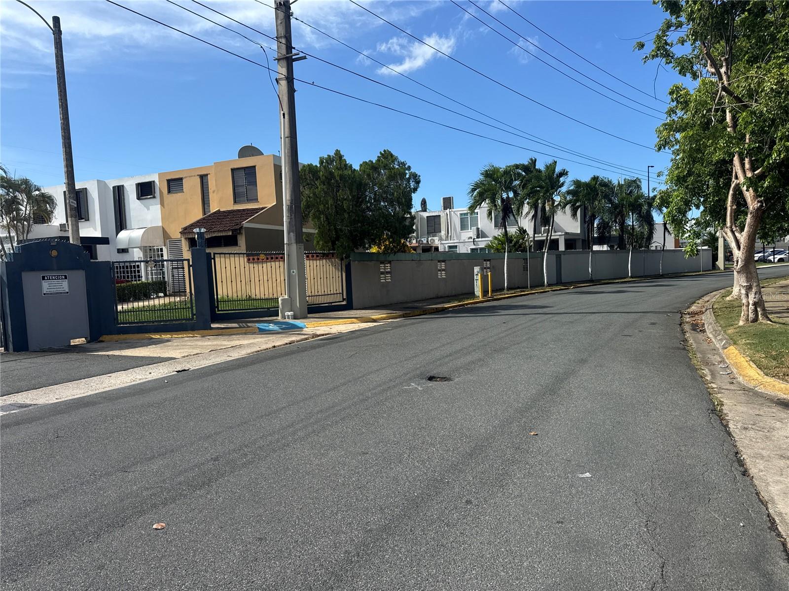 Pr 371 Urb Villa Real Property Photo 3