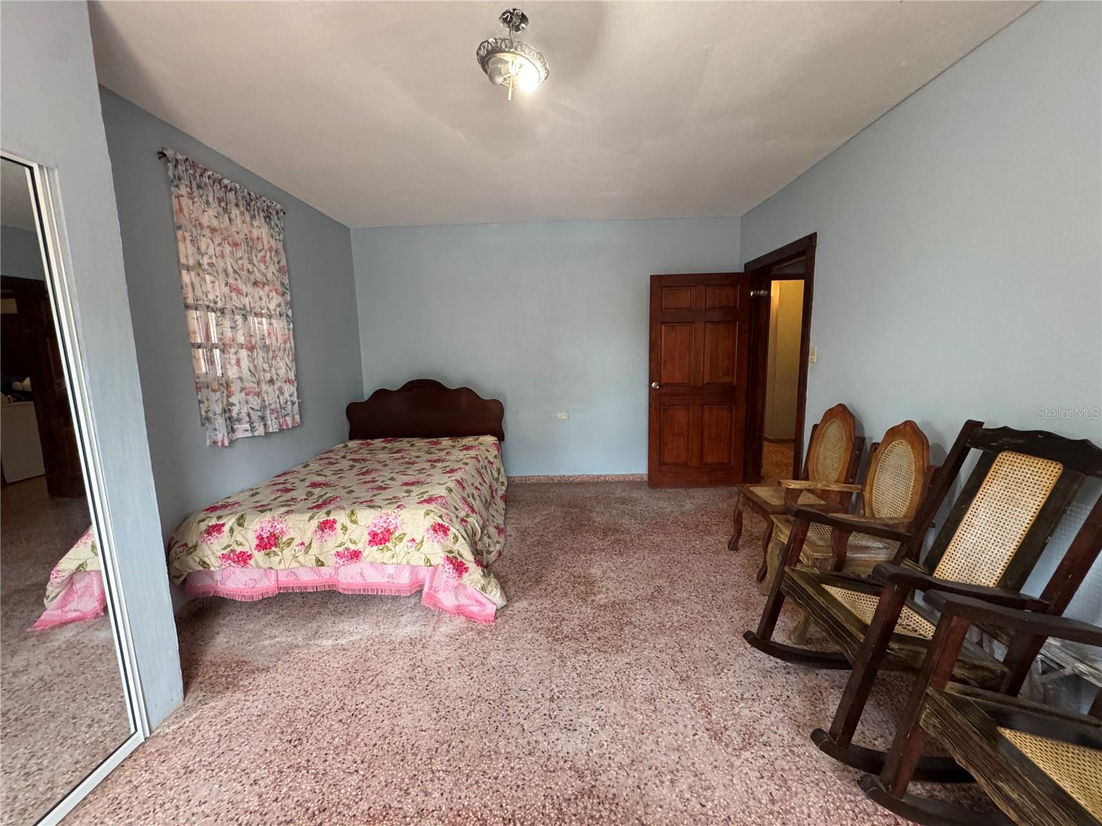 Pr 371 Urb Villa Real Property Photo 37