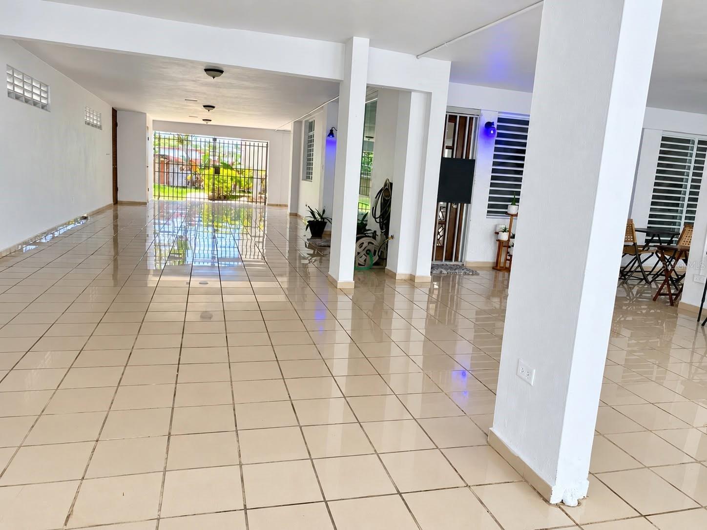 35 Villa Carolina Property Photo 4