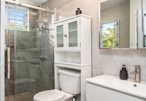 605 Halcon St Property Photo 9