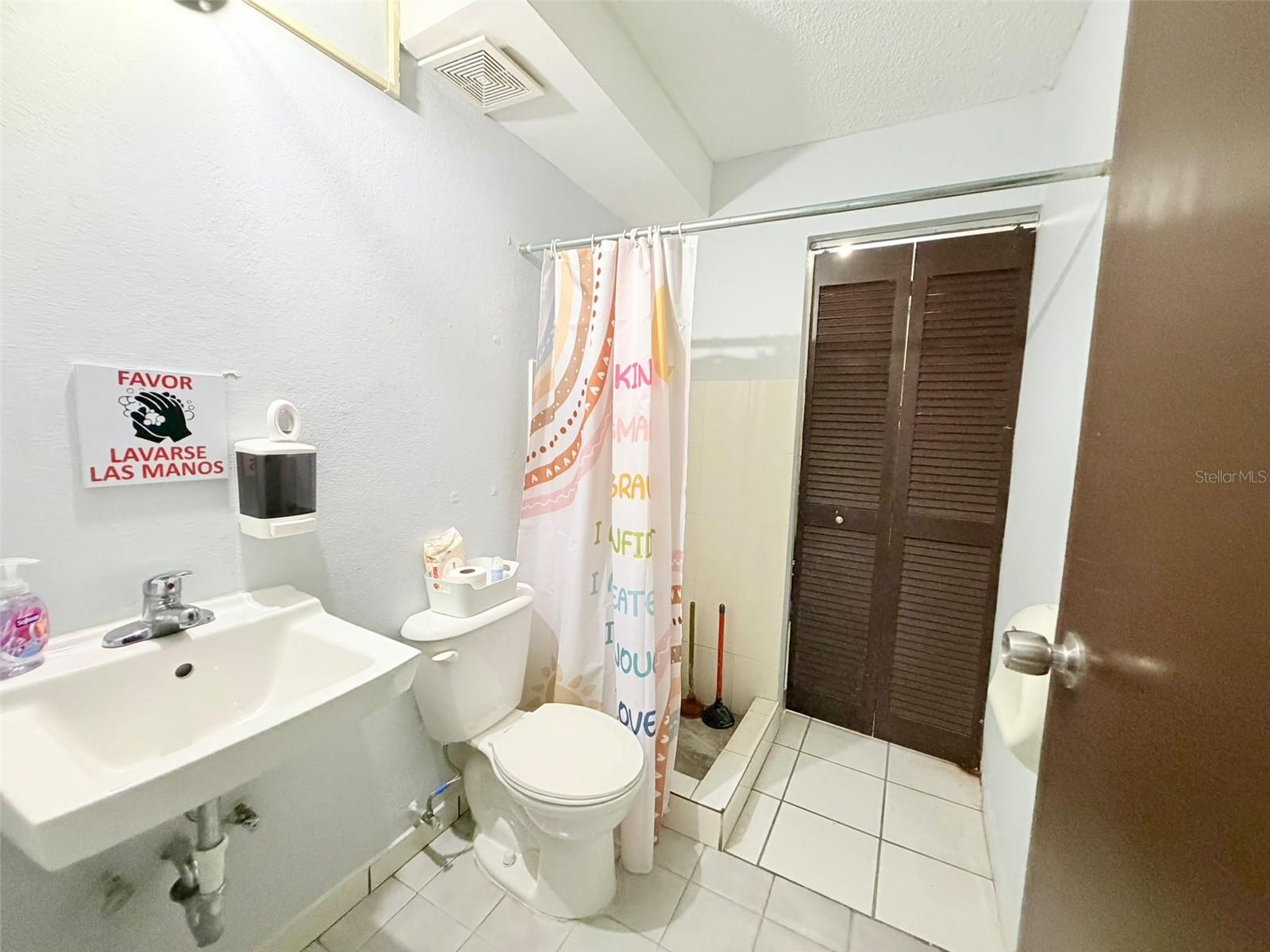 174 Urb. Santa Rosa Property Photo 7