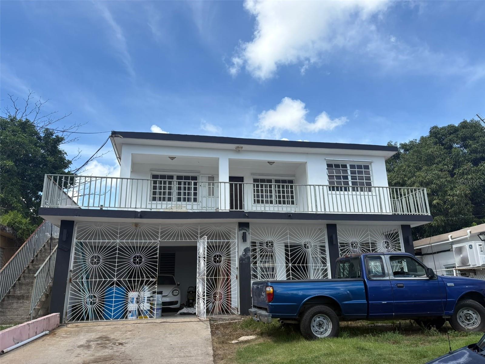 933 Paganini Property Photo 1