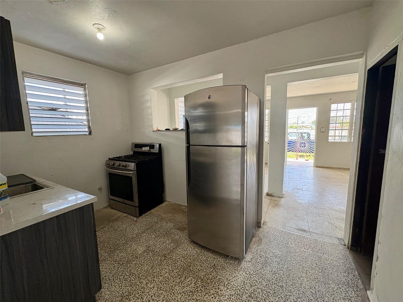 933 Paganini Property Photo 7
