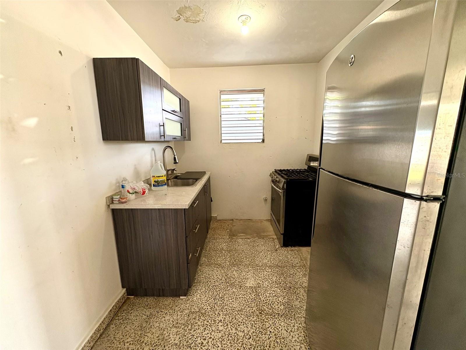 933 Paganini Property Photo 8