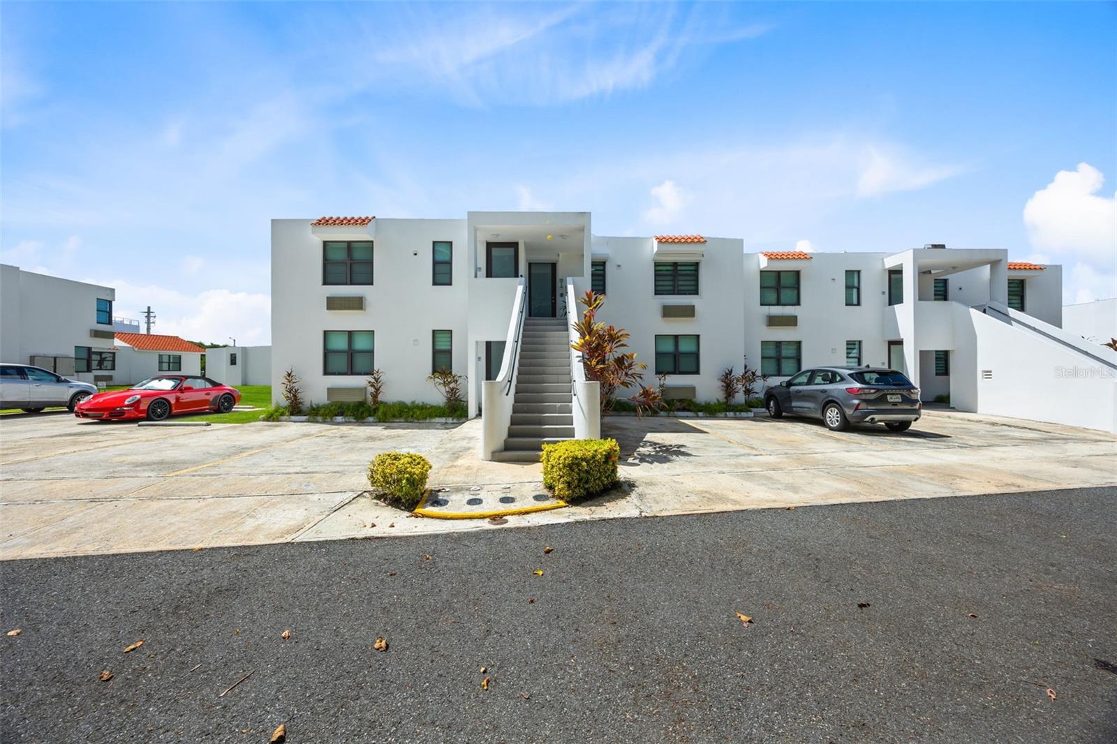 348 Pr-4466 #c-207 Property Photo 1
