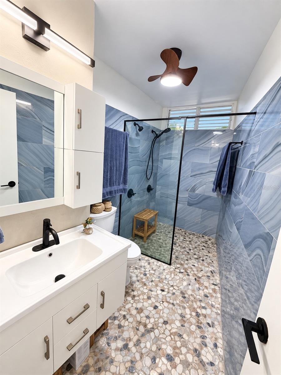 . Cond. Torre De Playa Santa #406 Property Photo 15