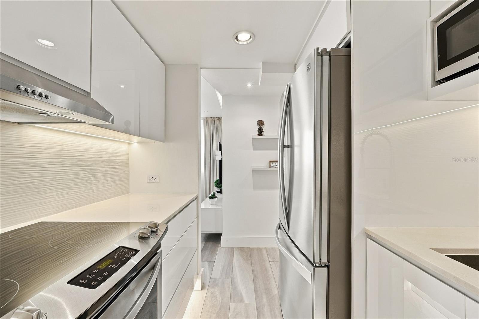 3205 Isla Verde Ave #707 Property Photo 6