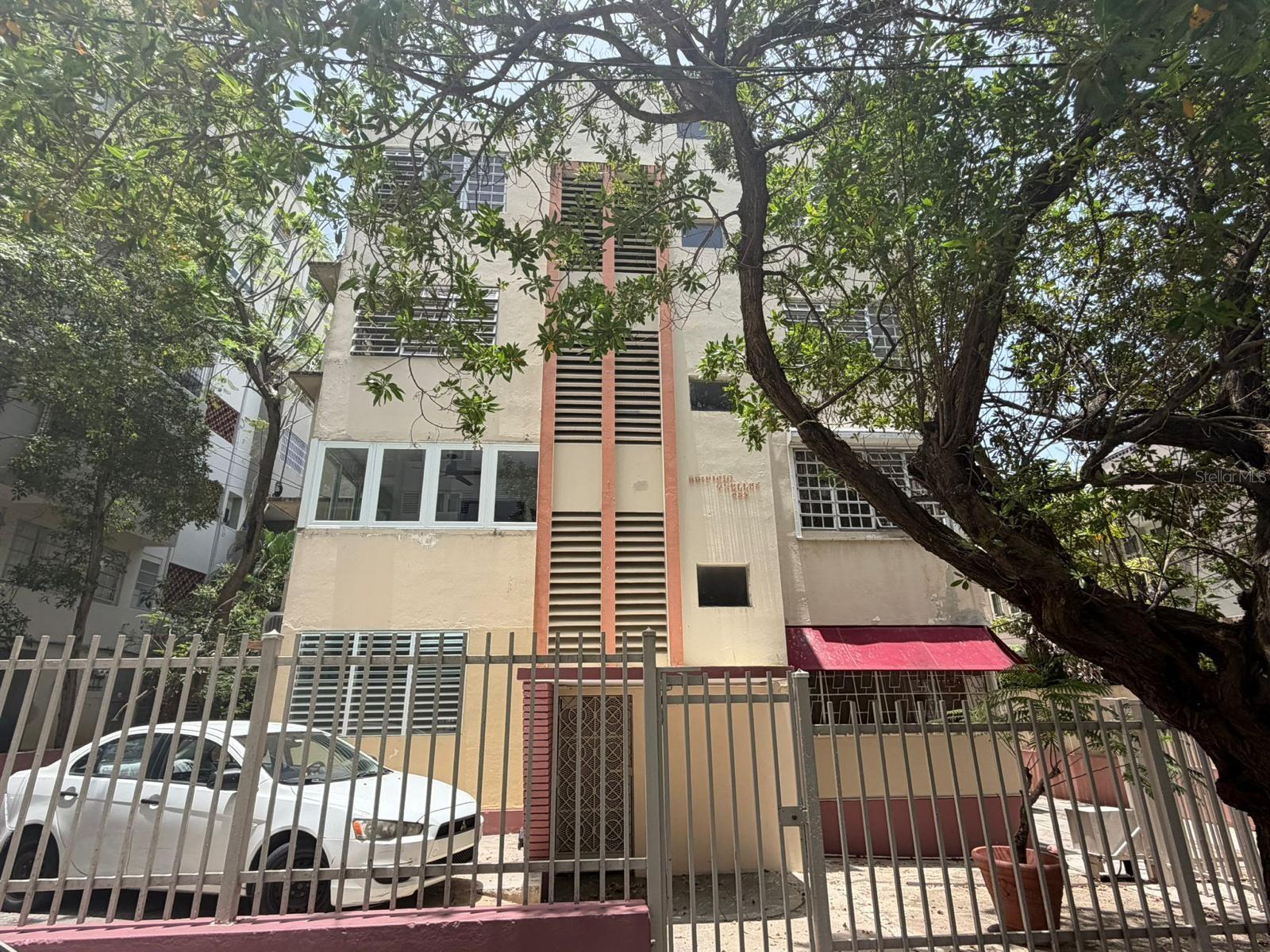 653 Calle Estado #4 COND. TRELLES #4A Property Photo 1