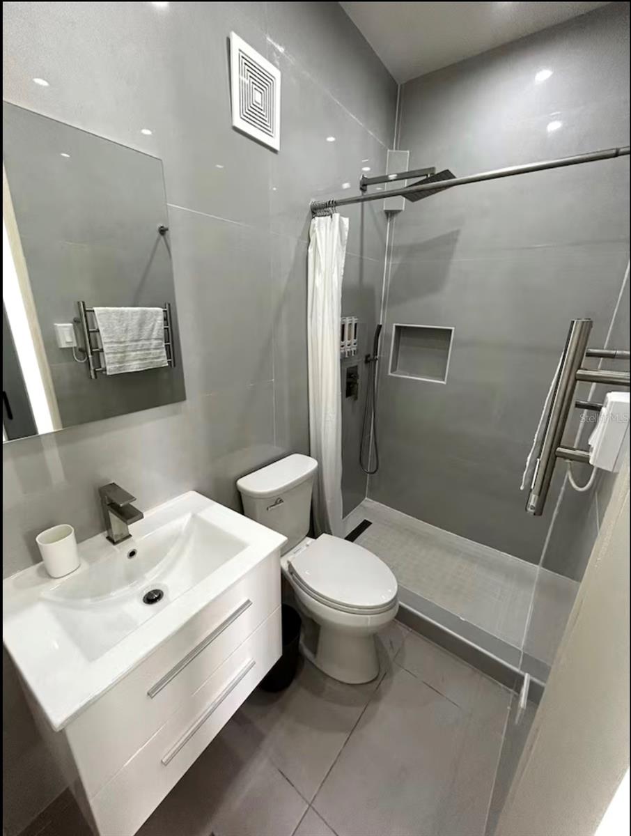 211 Emilio Gonzalez St #2 Property Photo 11