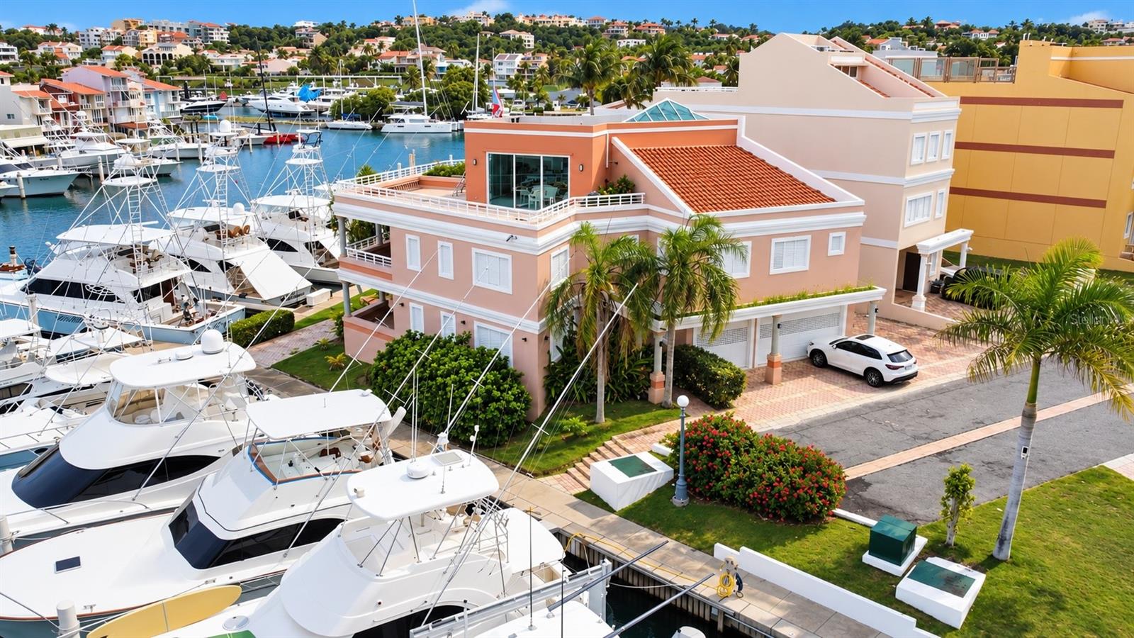 B-37/38 Peninsula De San Juan Property Photo