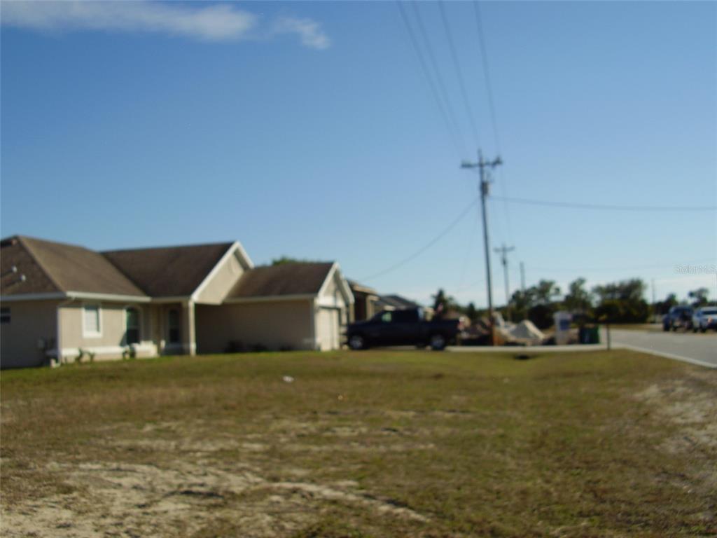 3527 E Gator Cir Property Photo 3
