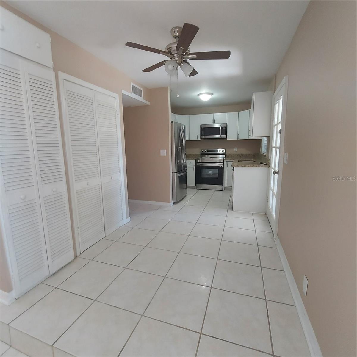 2449 E Lake Drive Property Photo 16