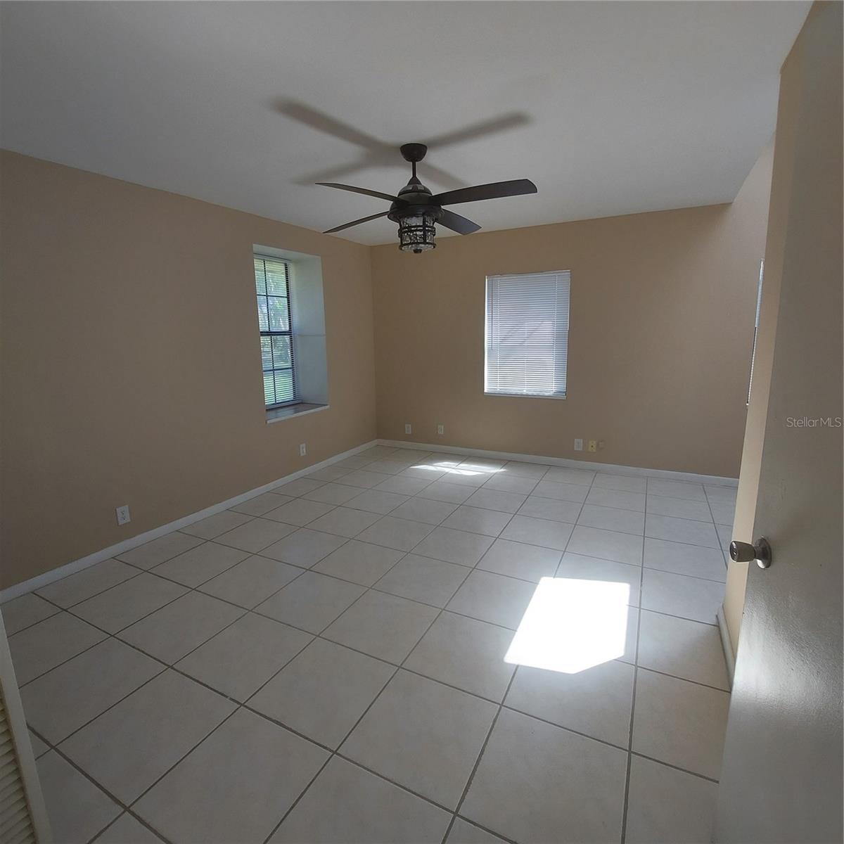 2449 E Lake Drive Property Photo 23