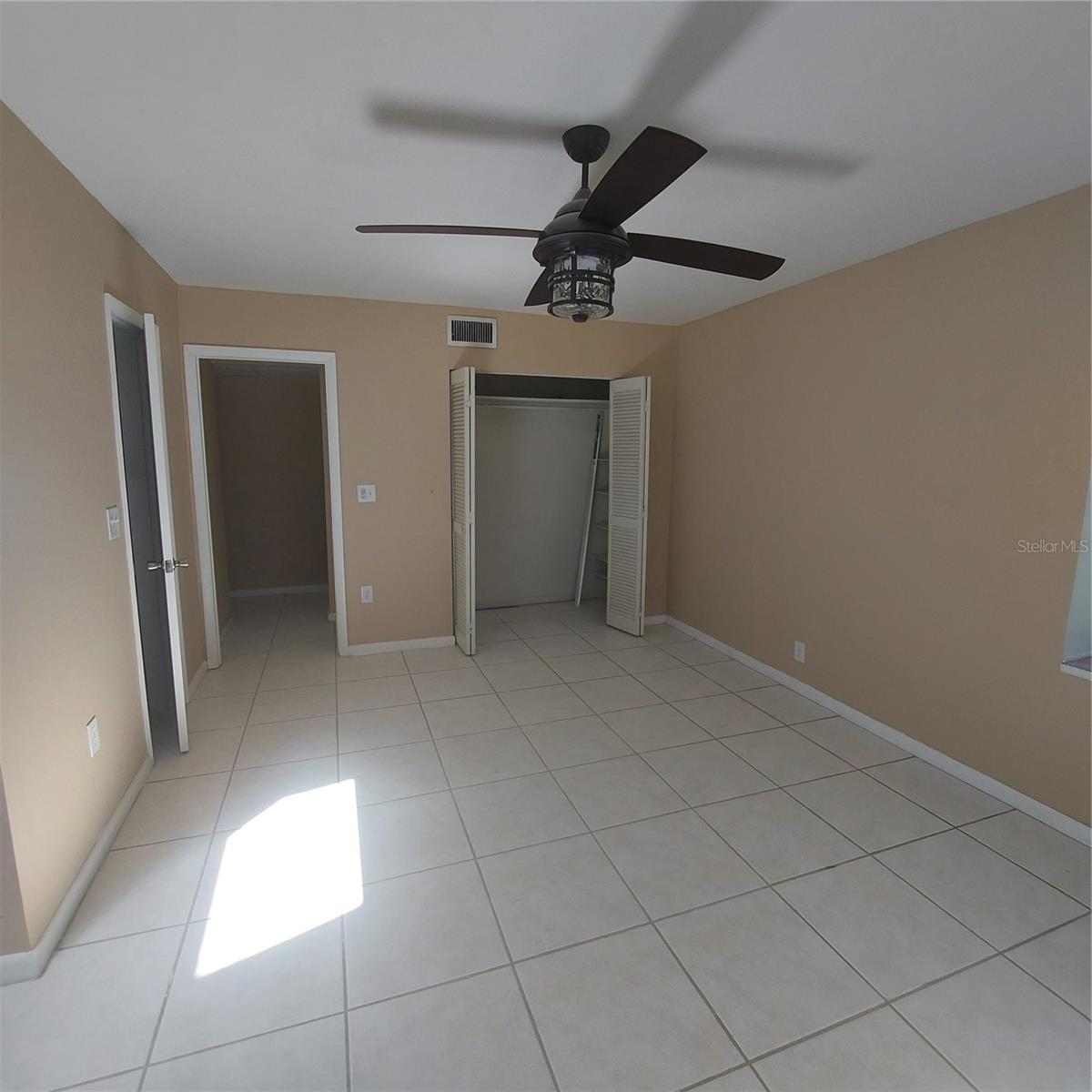 2449 E Lake Drive Property Photo 24