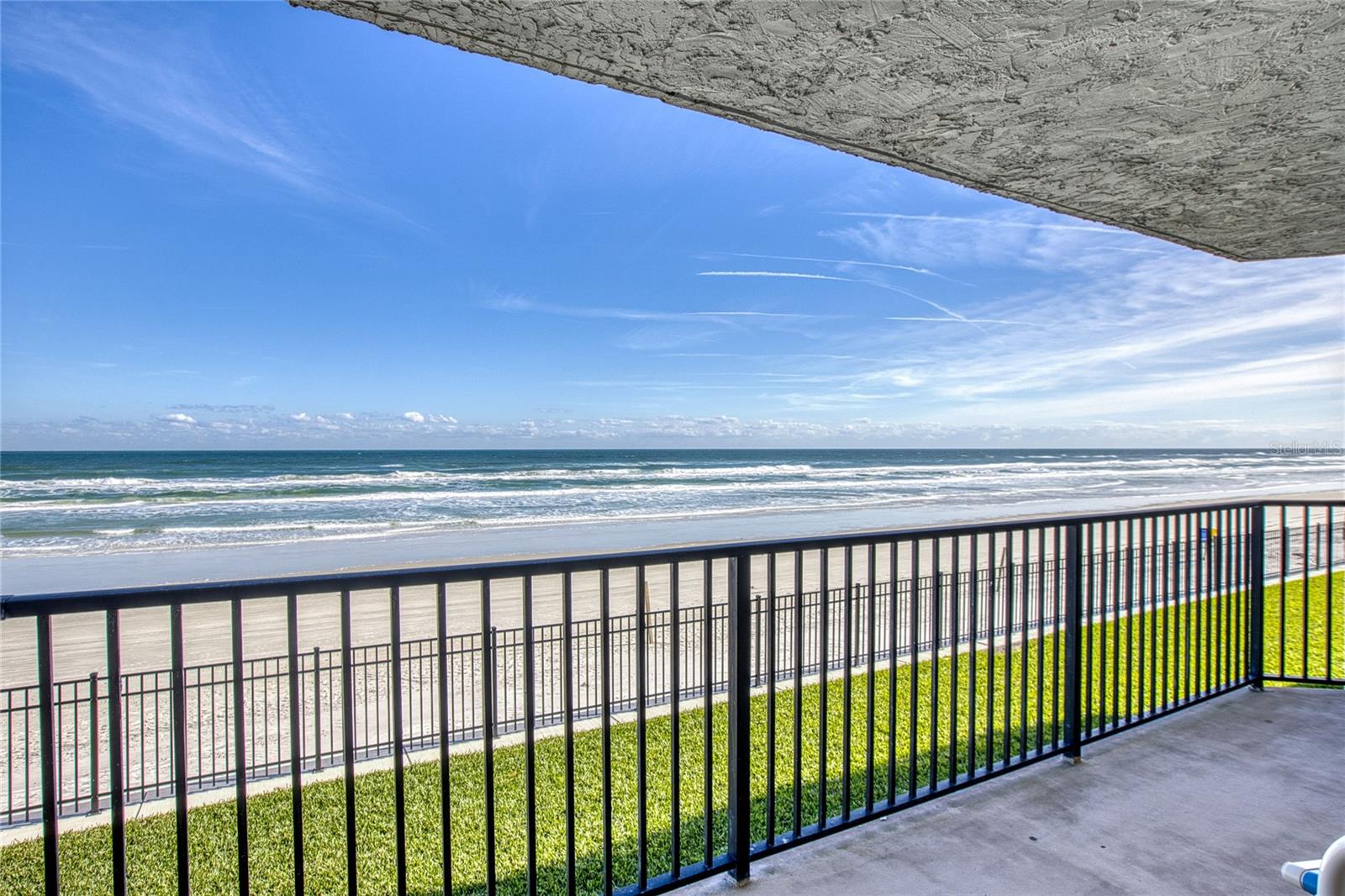 3001 S Atlantic Avenue #402 Property Photo 6