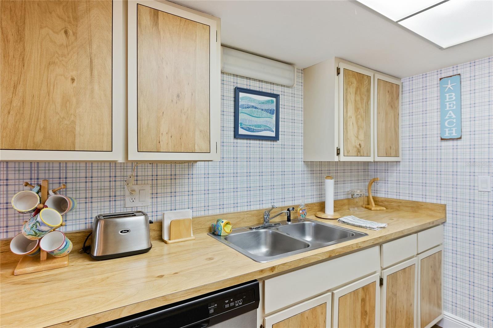 3001 S Atlantic Avenue #402 Property Photo 17