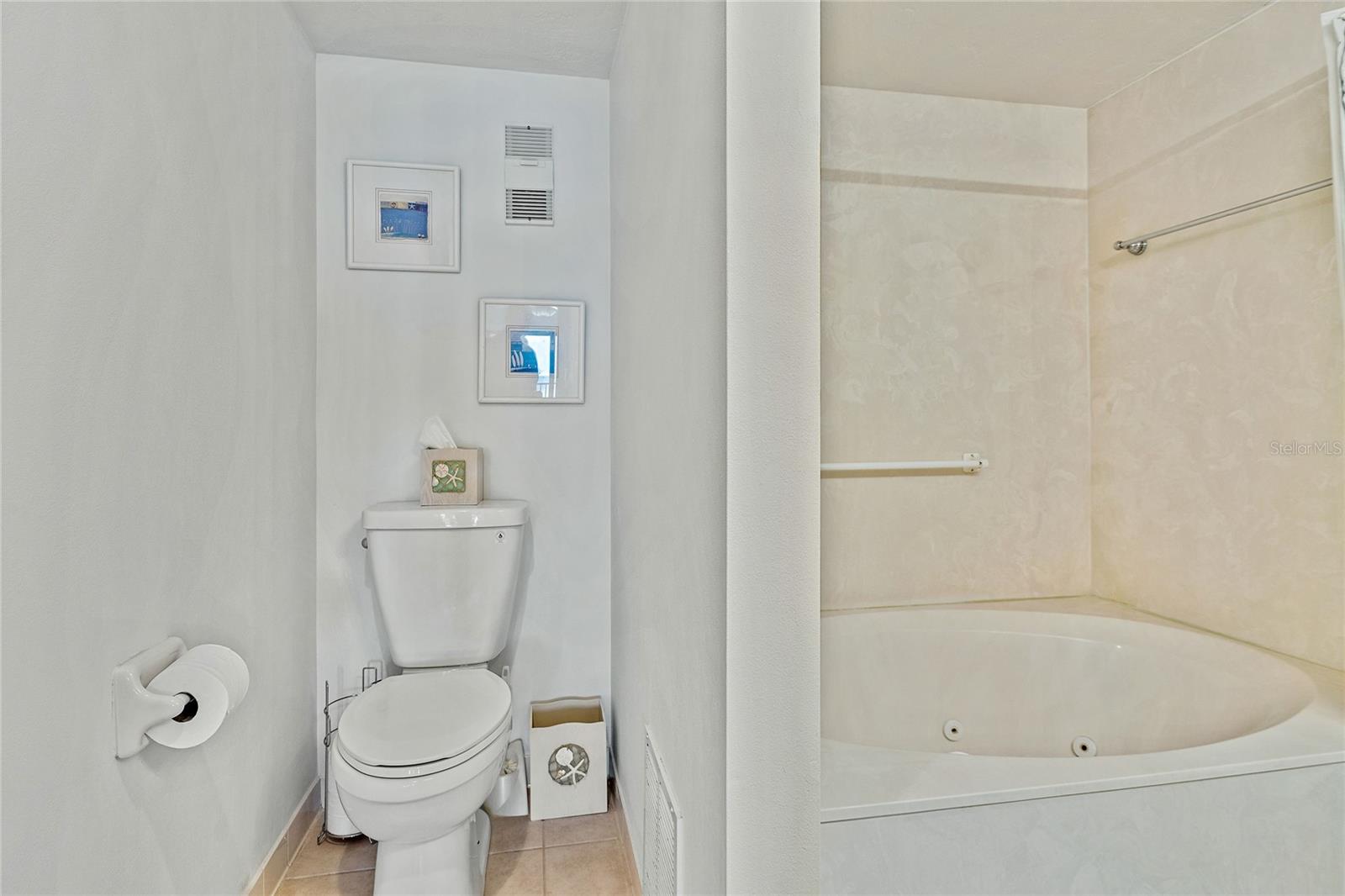 3001 S Atlantic Avenue #402 Property Photo 28