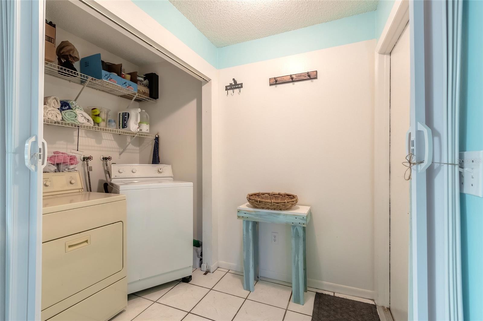 1526 Queen Palm Drive Property Photo 13