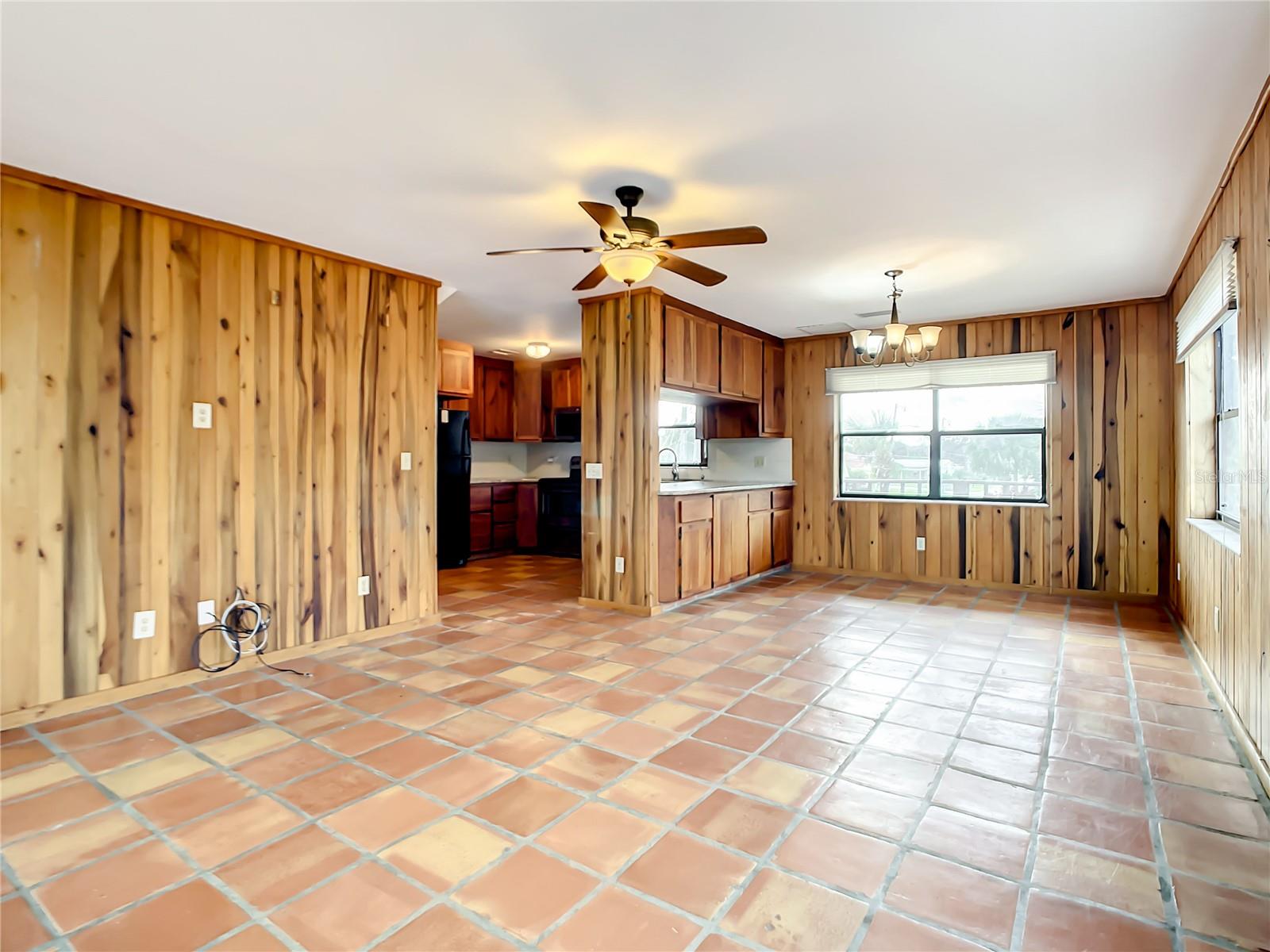 195 Lewis Street Property Photo 6