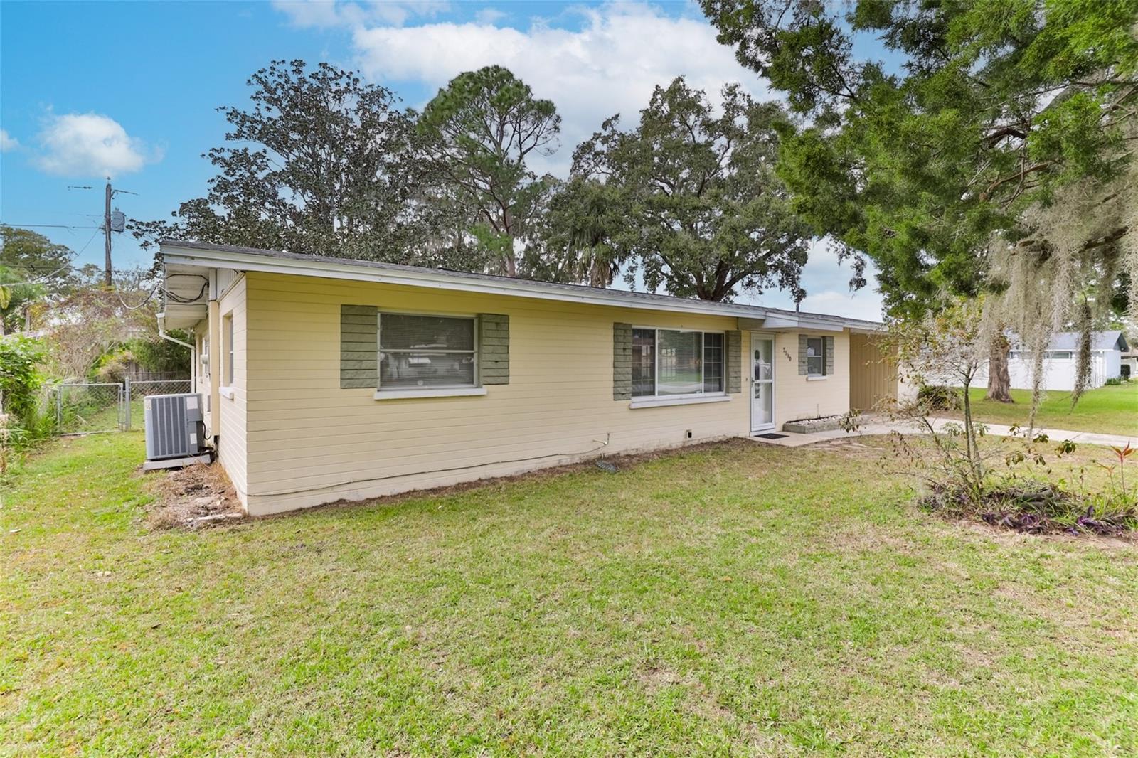 2510 Umbrella Tree Drive Property Photo 6