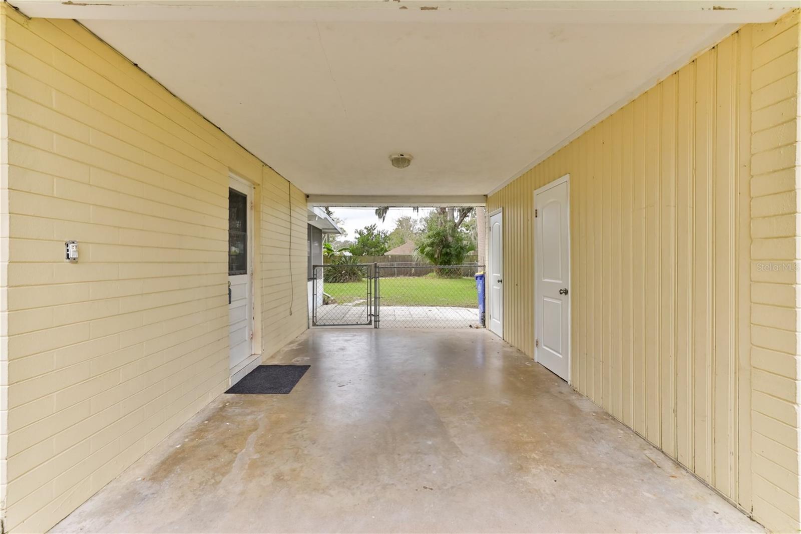 2510 Umbrella Tree Drive Property Photo 8