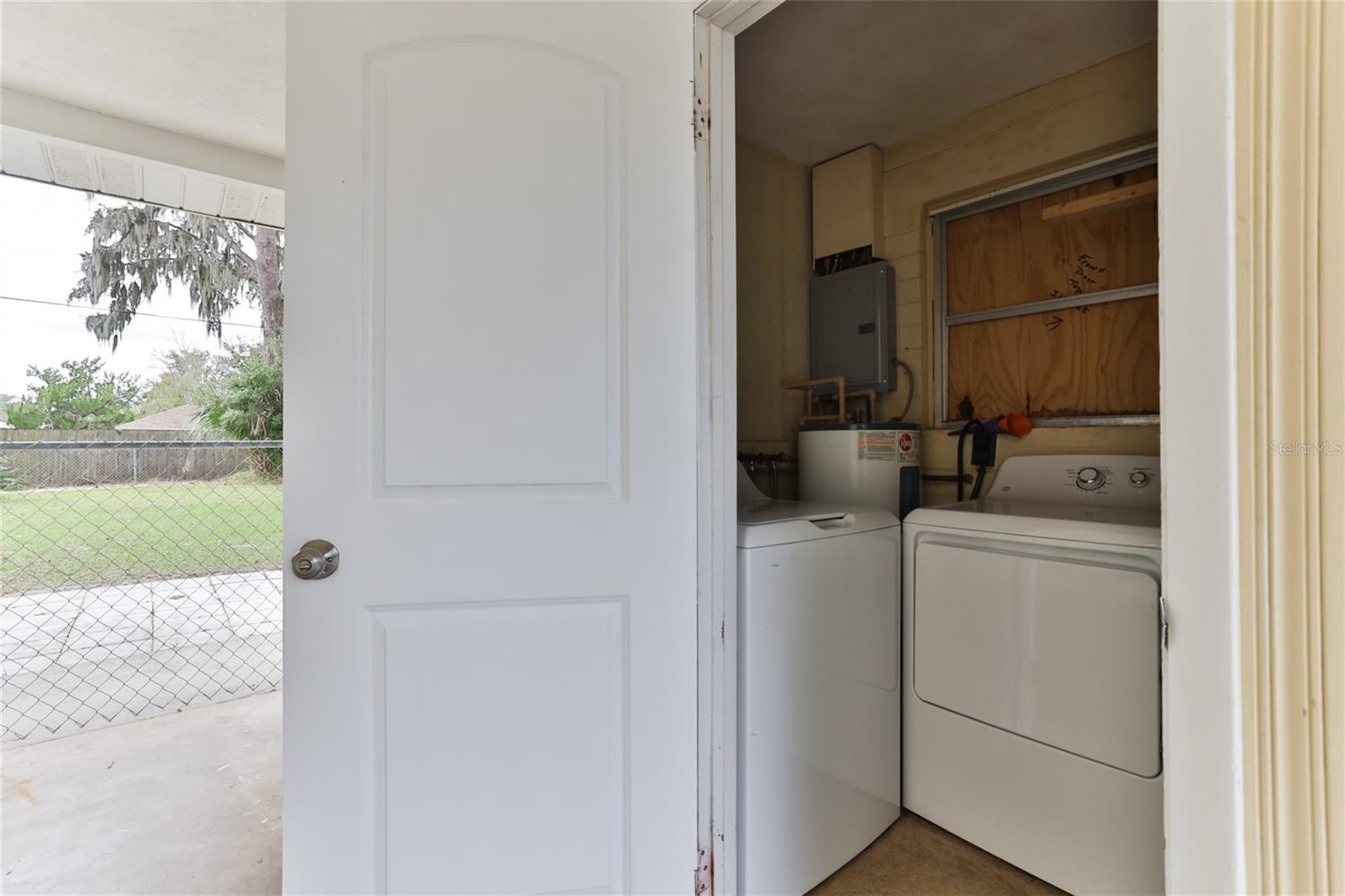 2510 Umbrella Tree Drive Property Photo 10