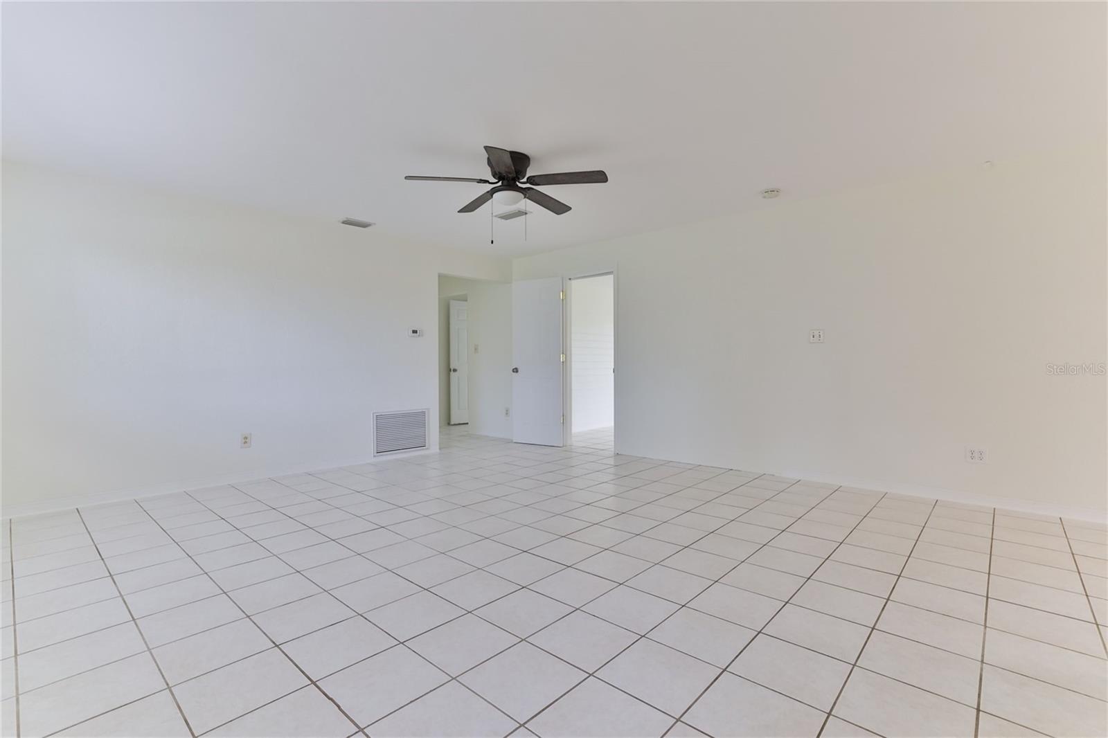 2510 Umbrella Tree Drive Property Photo 12