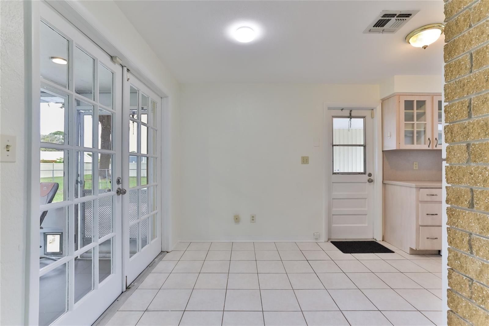 2510 Umbrella Tree Drive Property Photo 23