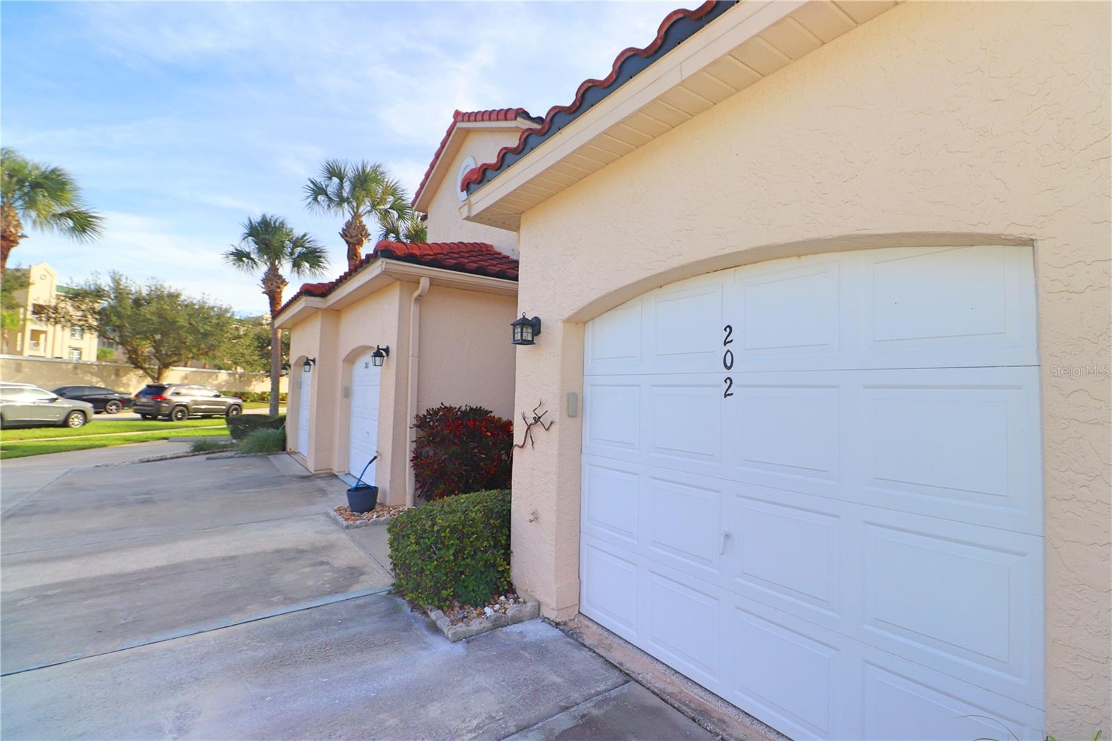 439 Bouchelle Drive #202 Property Photo 4
