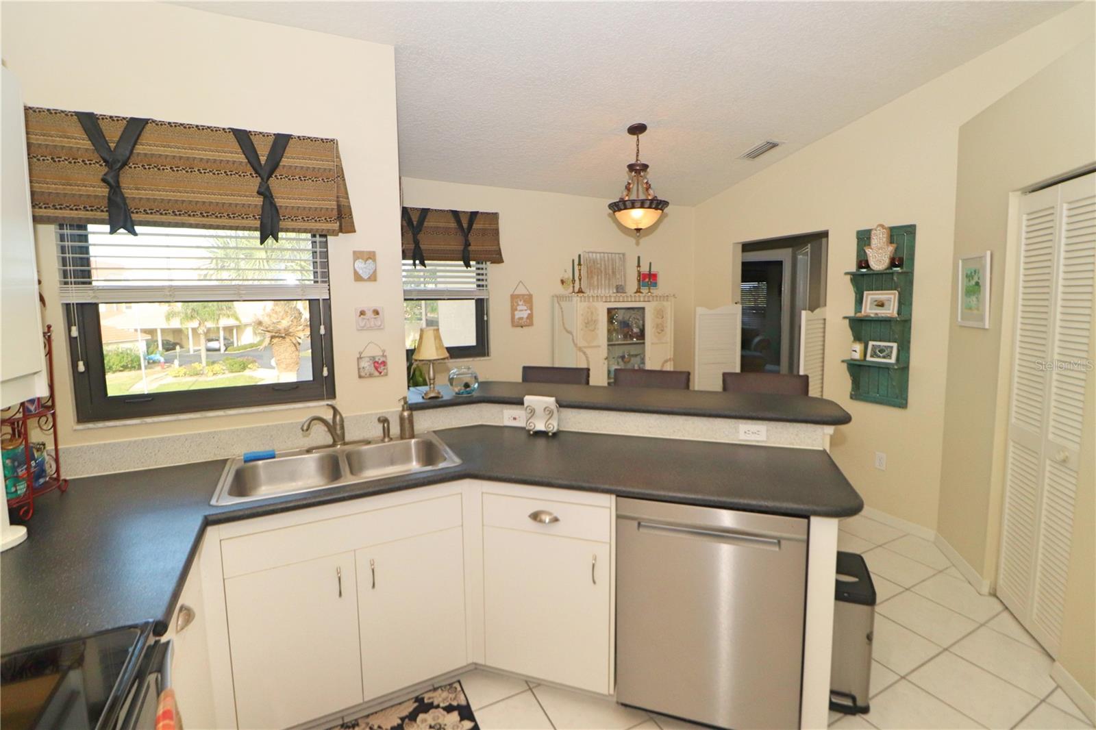 439 Bouchelle Drive #202 Property Photo 13