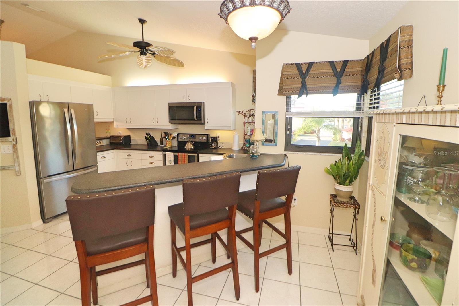 439 Bouchelle Drive #202 Property Photo 14